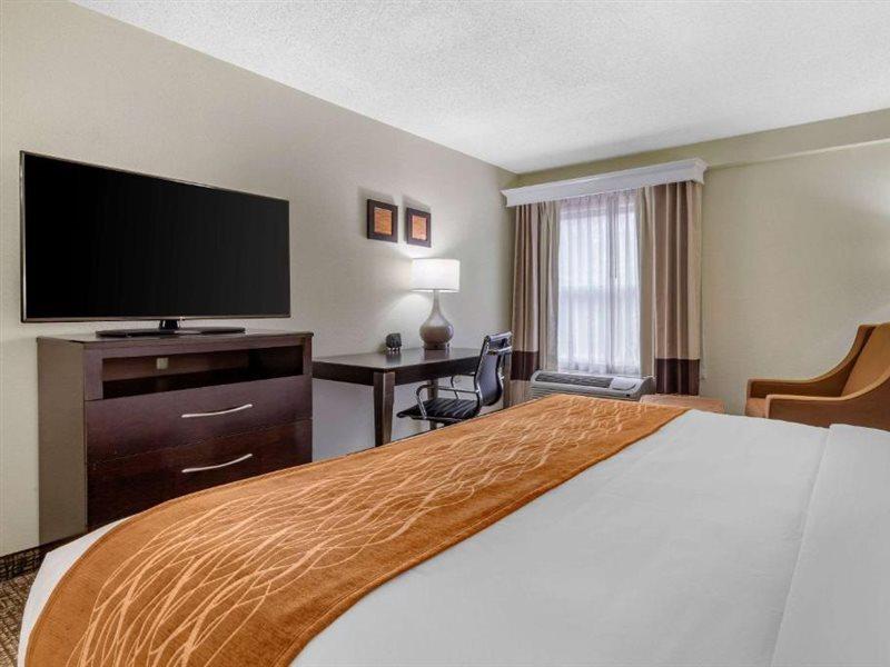 Comfort Inn & Suites Lake Norman Корнеліус Екстер'єр фото