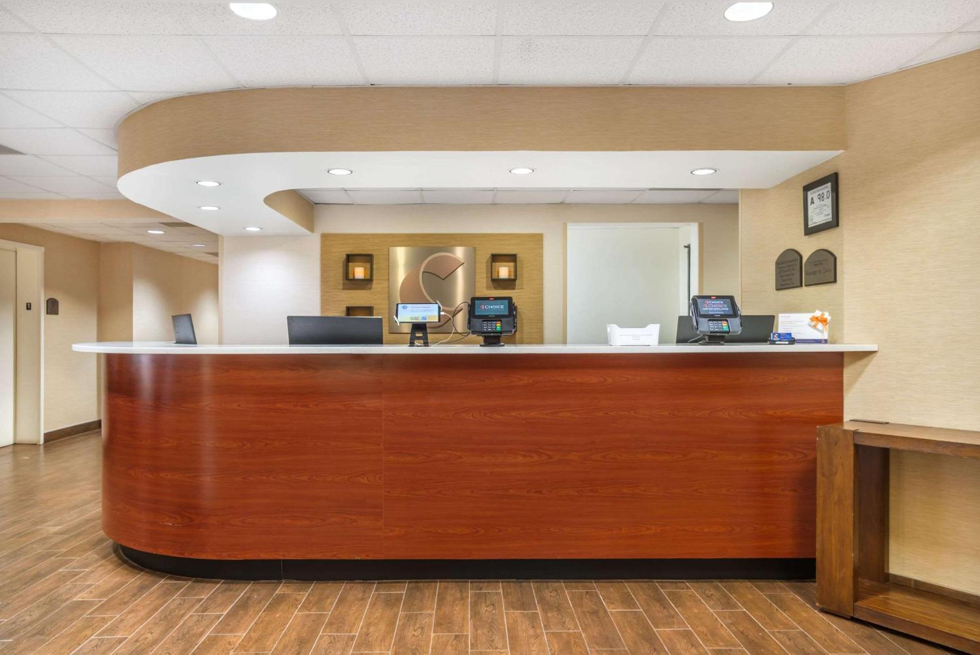 Comfort Inn & Suites Lake Norman Корнеліус Екстер'єр фото