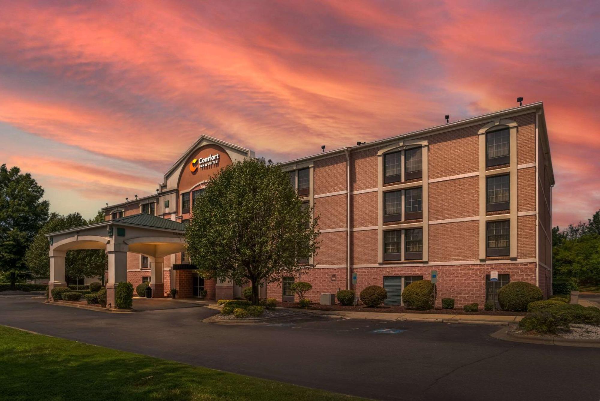 Comfort Inn & Suites Lake Norman Корнеліус Екстер'єр фото