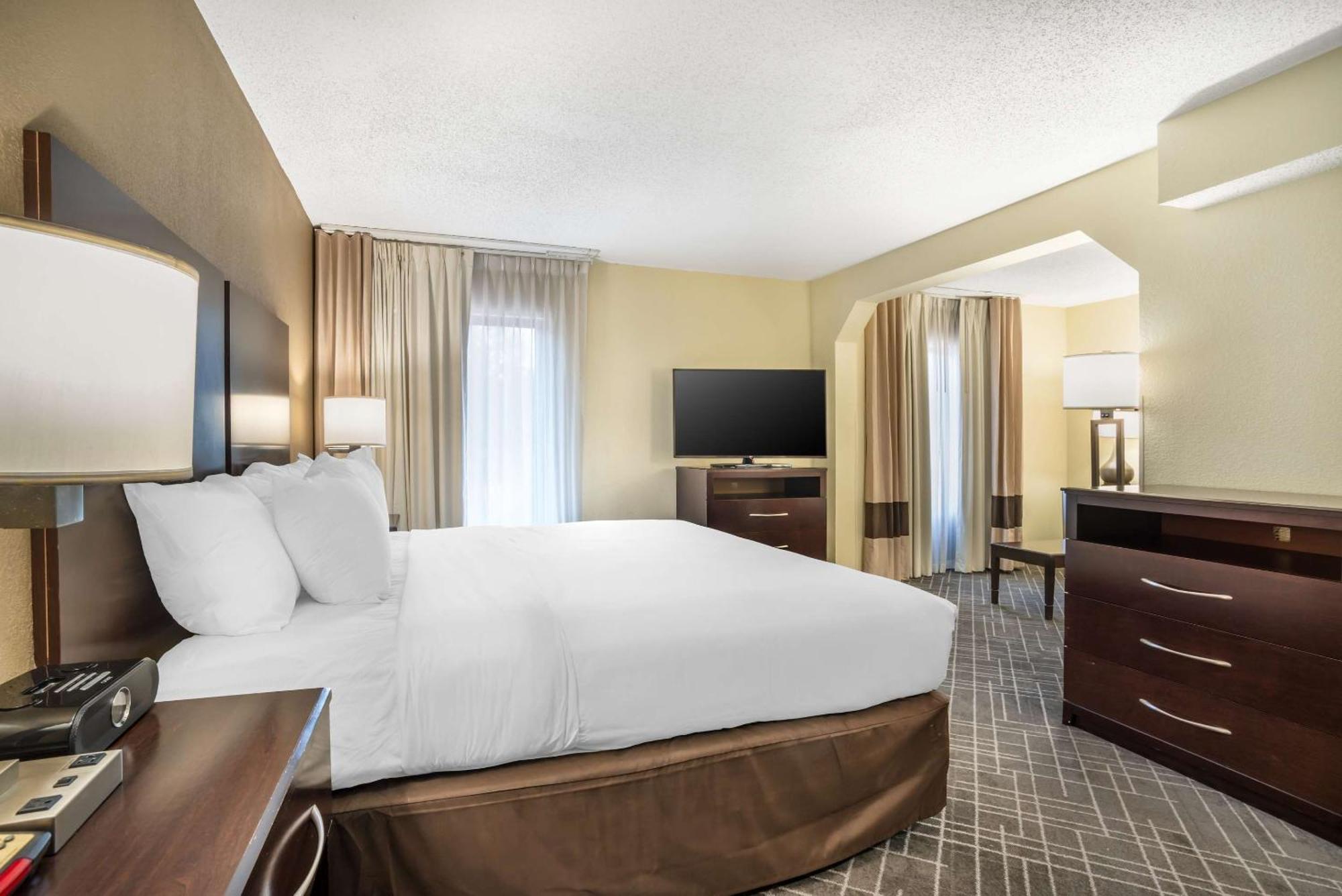 Comfort Inn & Suites Lake Norman Корнеліус Екстер'єр фото