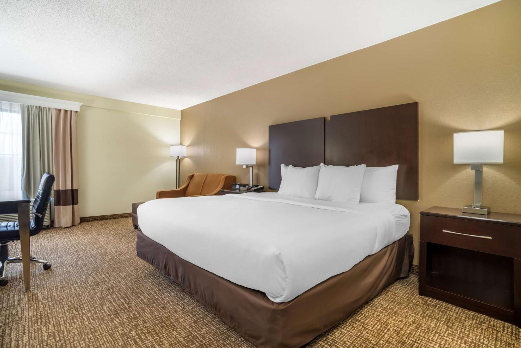 Comfort Inn & Suites Lake Norman Корнеліус Екстер'єр фото