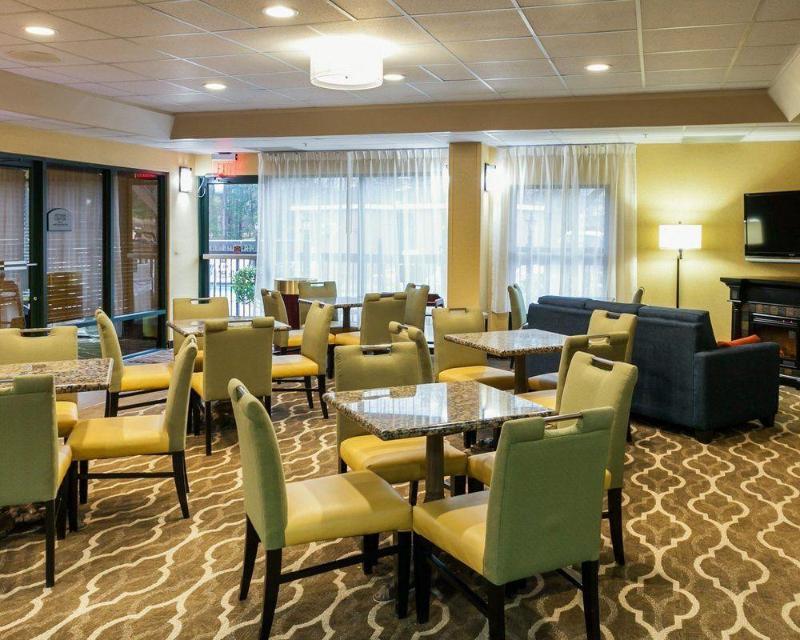 Comfort Inn & Suites Lake Norman Корнеліус Екстер'єр фото