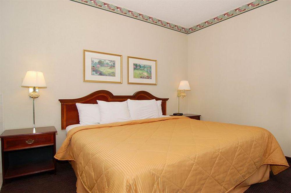 Comfort Inn & Suites Lake Norman Корнеліус Екстер'єр фото