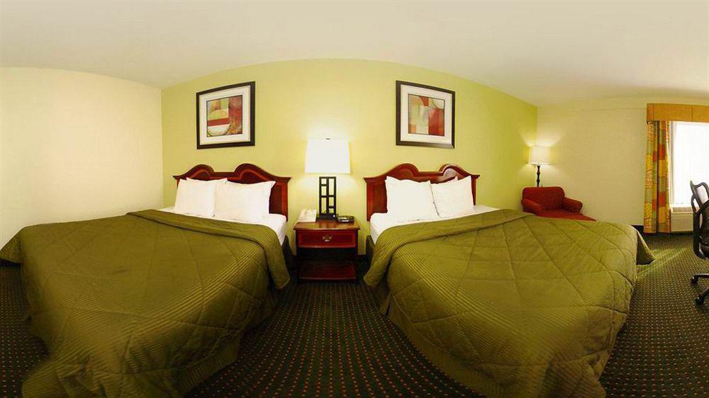 Comfort Inn & Suites Lake Norman Корнеліус Екстер'єр фото