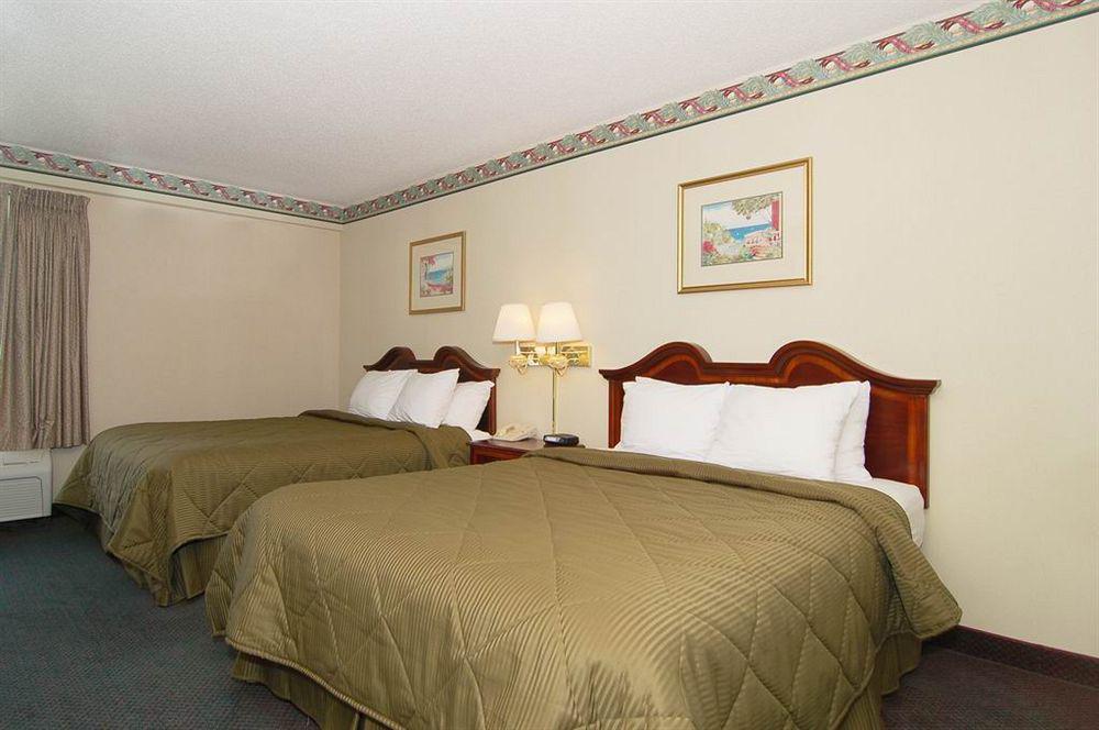 Comfort Inn & Suites Lake Norman Корнеліус Екстер'єр фото